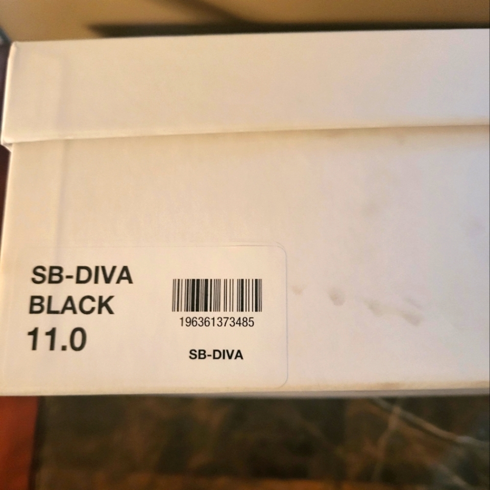 New inbox  cowboy boots